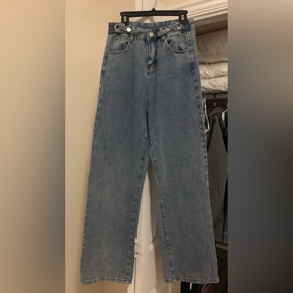 Vintage straight leg dark blue jeans